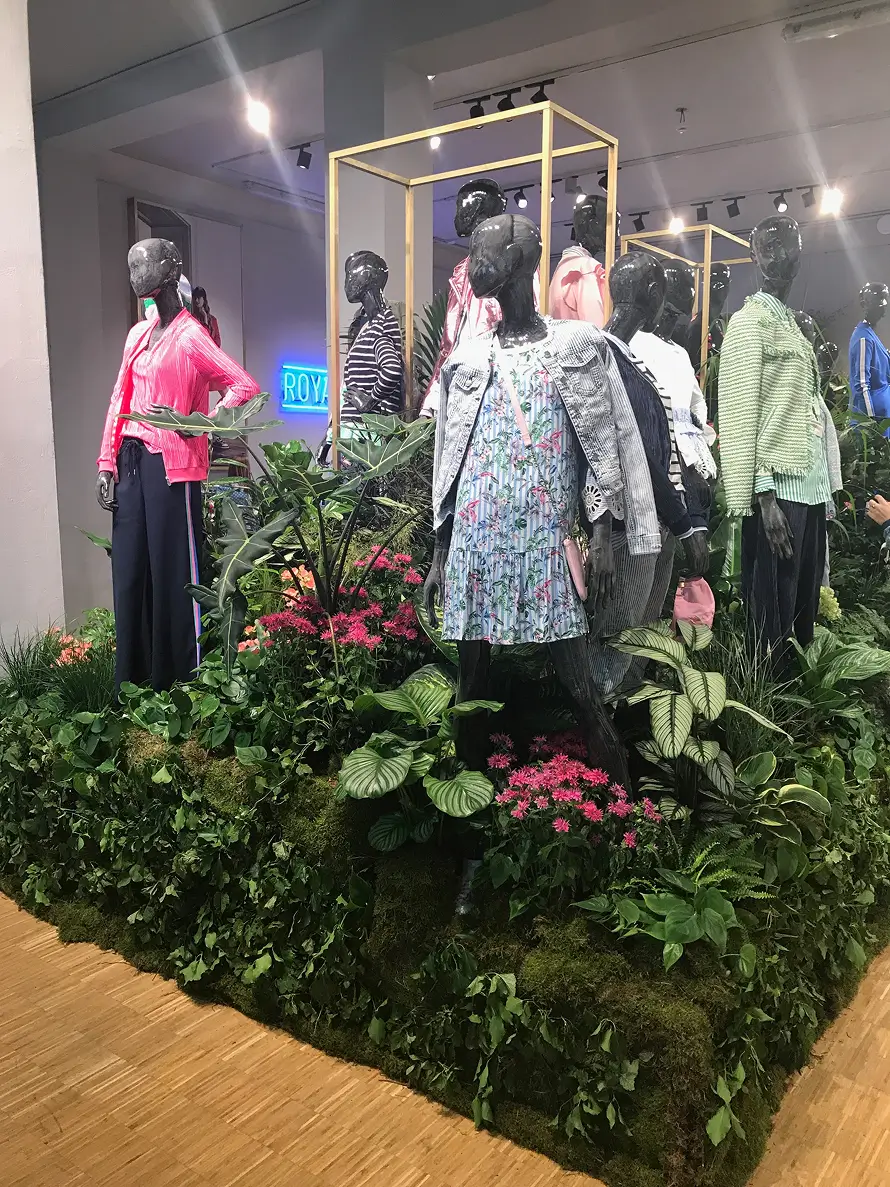 Photo of Rich & Royal Messe Berlin Project