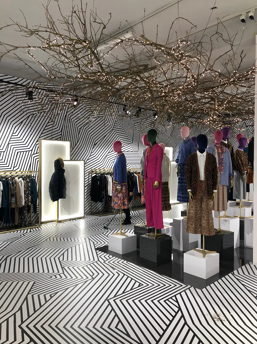 Photo of Rich & Royal Messe Berlin Project